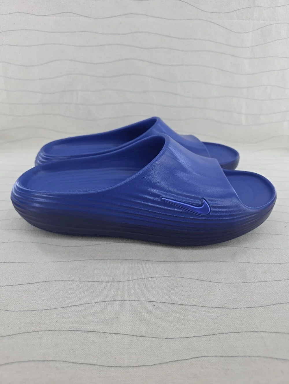 Nike Mens Reactx Rejuven8 Blue Slip On Slide Casual Sandals Size 11 (Women 12)